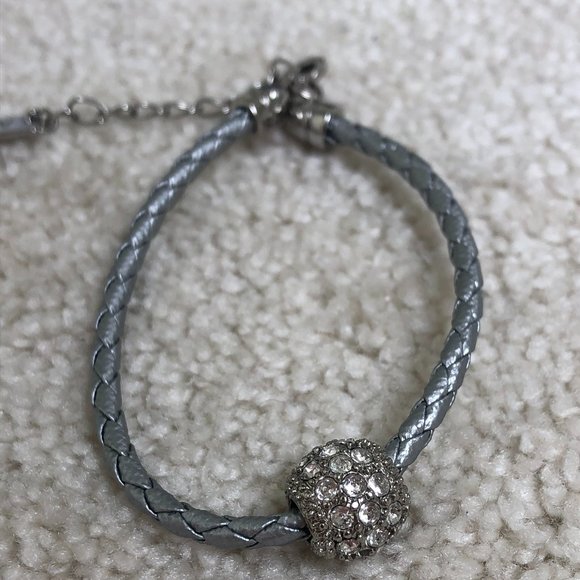 Pretty Silver and Blue Bracelet - Picture 2 of 9